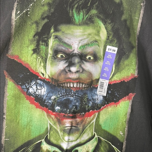 Men's joker Batman tshirt - Picture 7 of 10